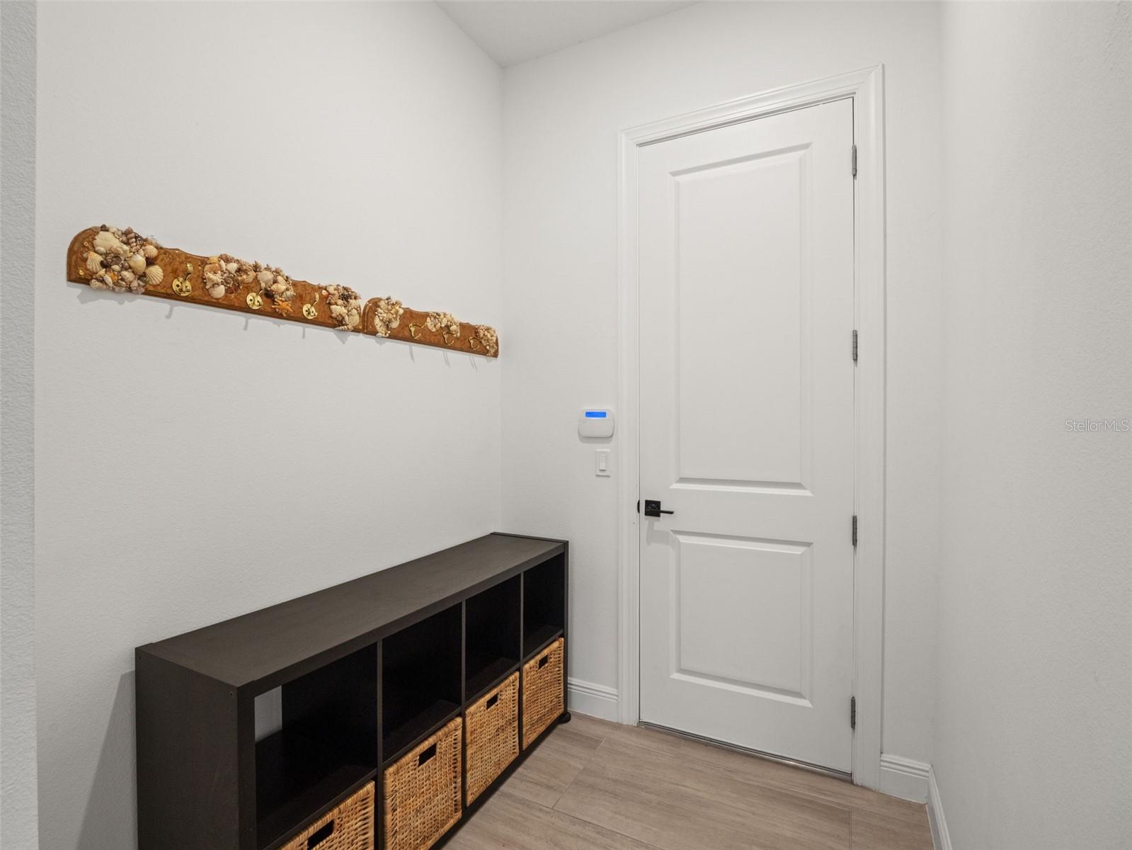 LAUREL POINTE PH 1 - Residential