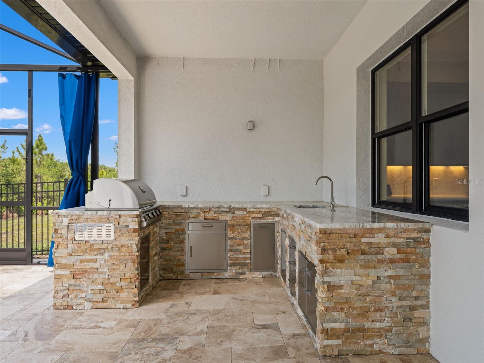 LAUREL POINTE PH 1 - Residential