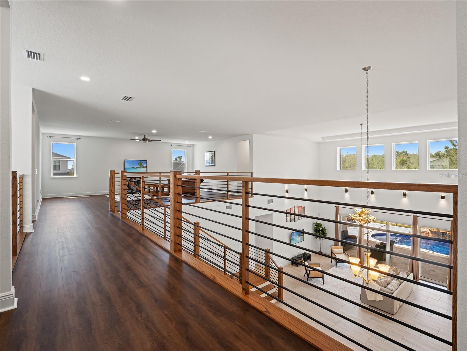 LAUREL POINTE PH 1 - Residential