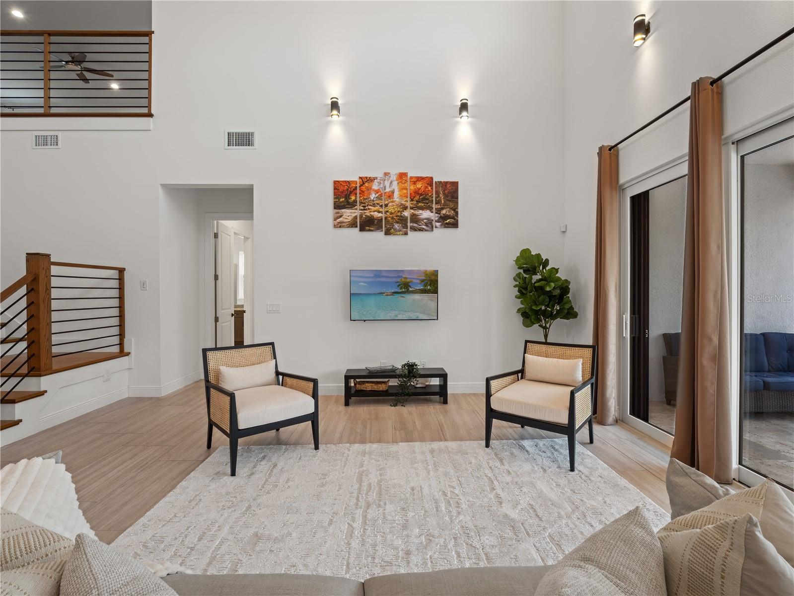 LAUREL POINTE PH 1 - Residential