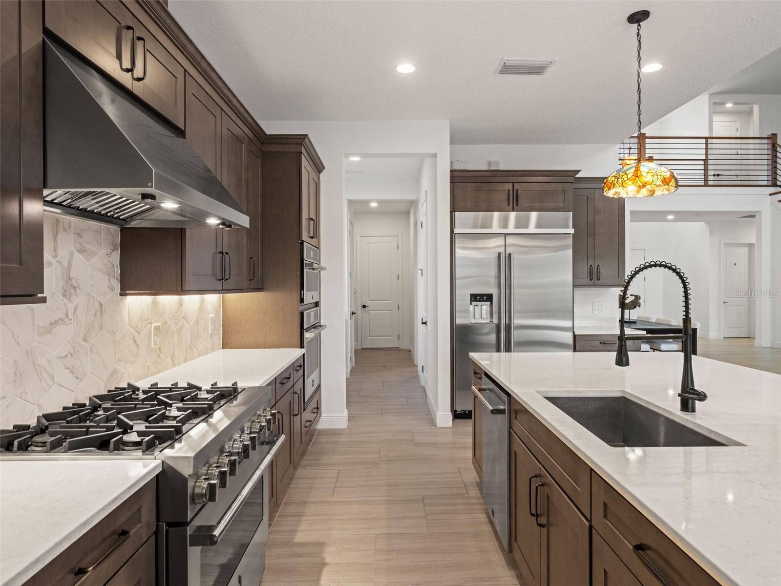 LAUREL POINTE PH 1 - Residential