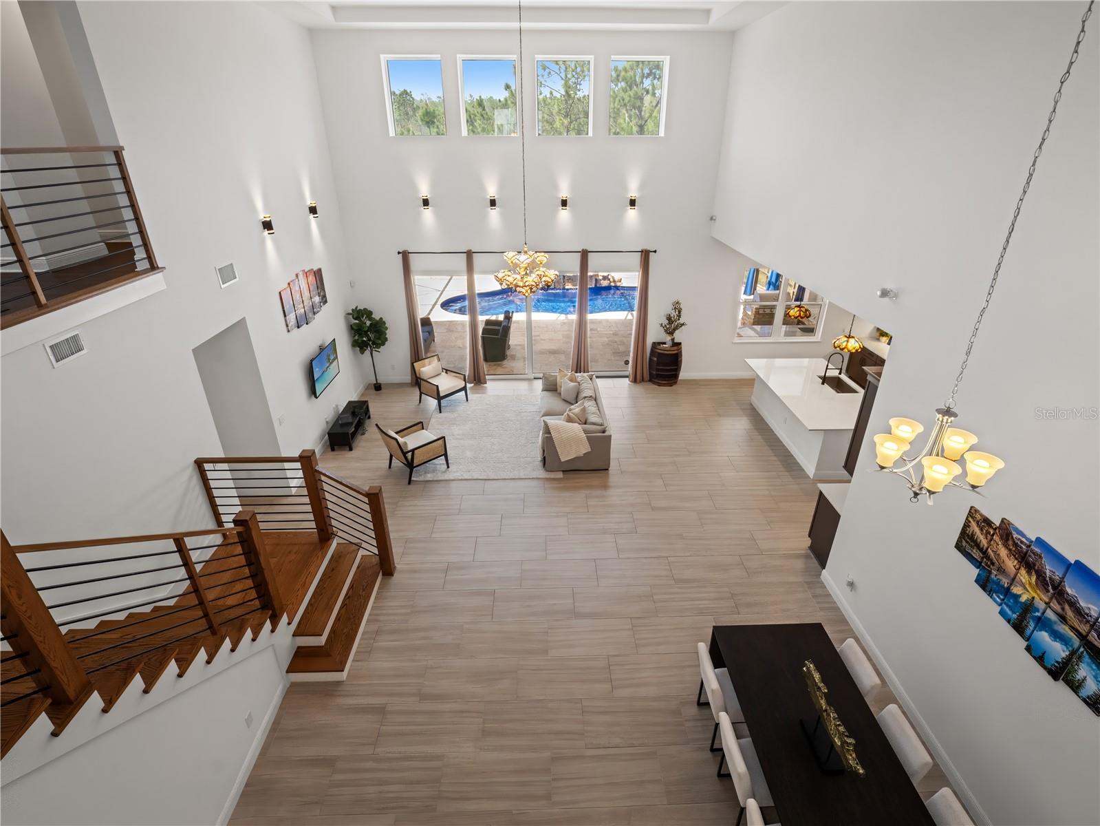 LAUREL POINTE PH 1 - Residential