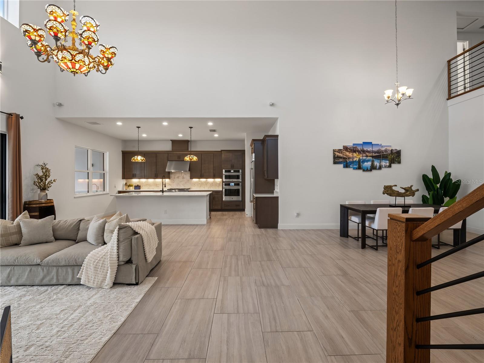 LAUREL POINTE PH 1 - Residential