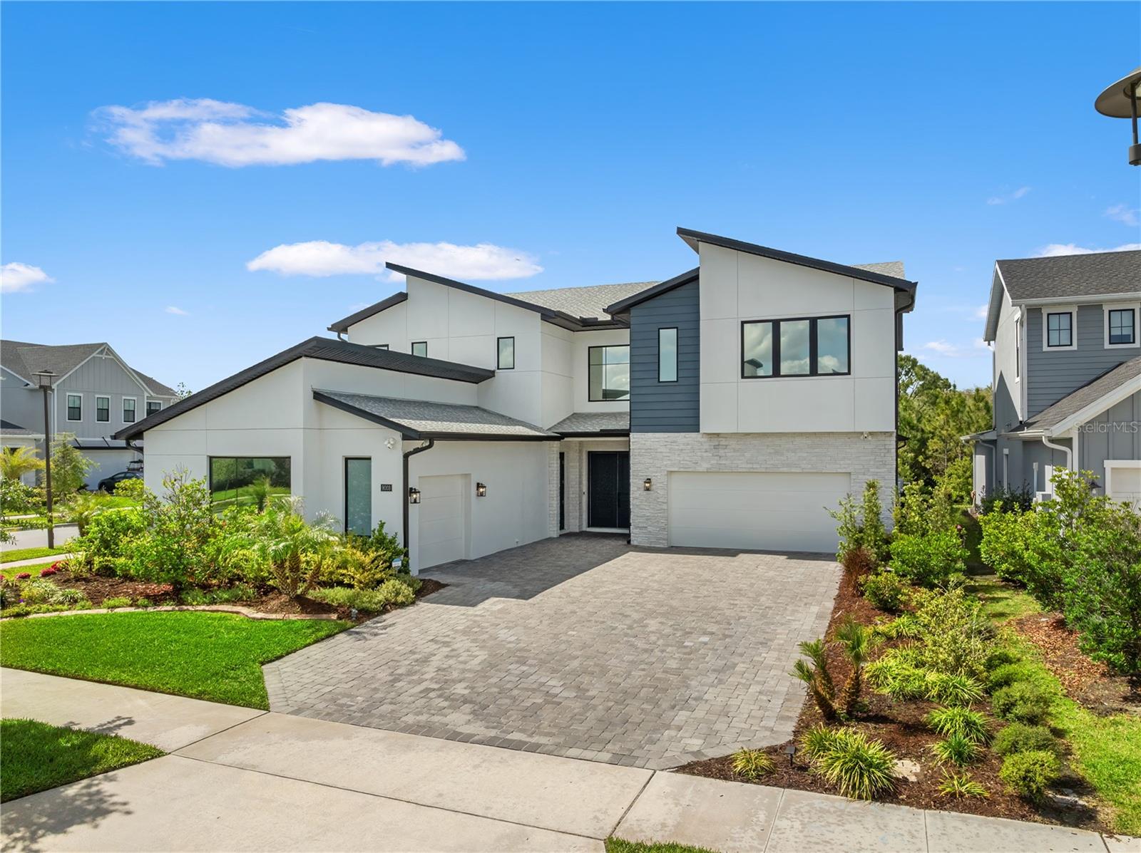 LAUREL POINTE PH 1 - Residential