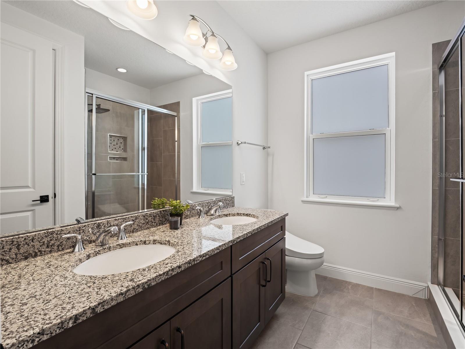 LAUREL POINTE PH 1 - Residential