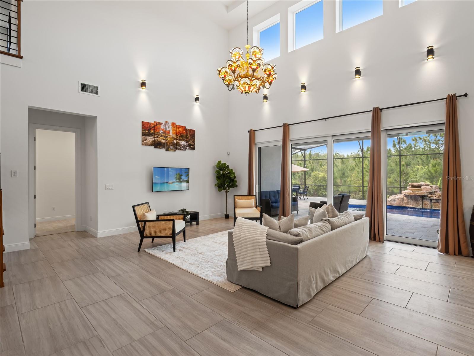 LAUREL POINTE PH 1 - Residential