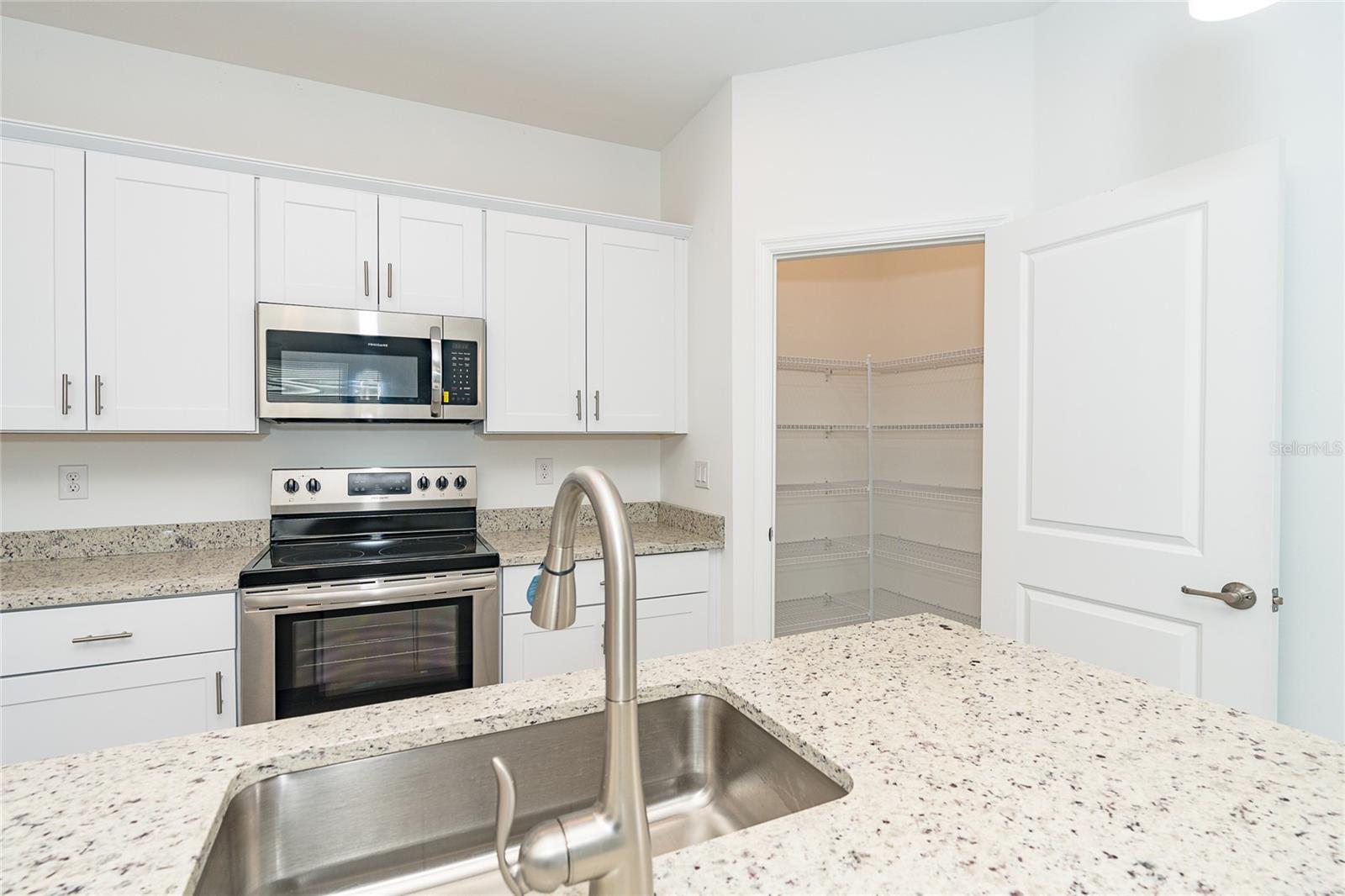 BISCAYNE LNDG NORTH - Residential Lease