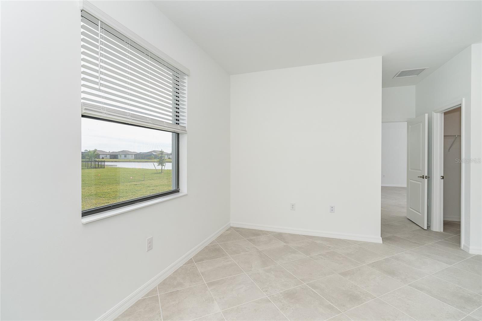 BISCAYNE LNDG NORTH - Residential Lease