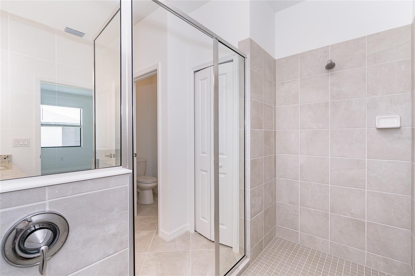 BISCAYNE LNDG NORTH - Residential Lease