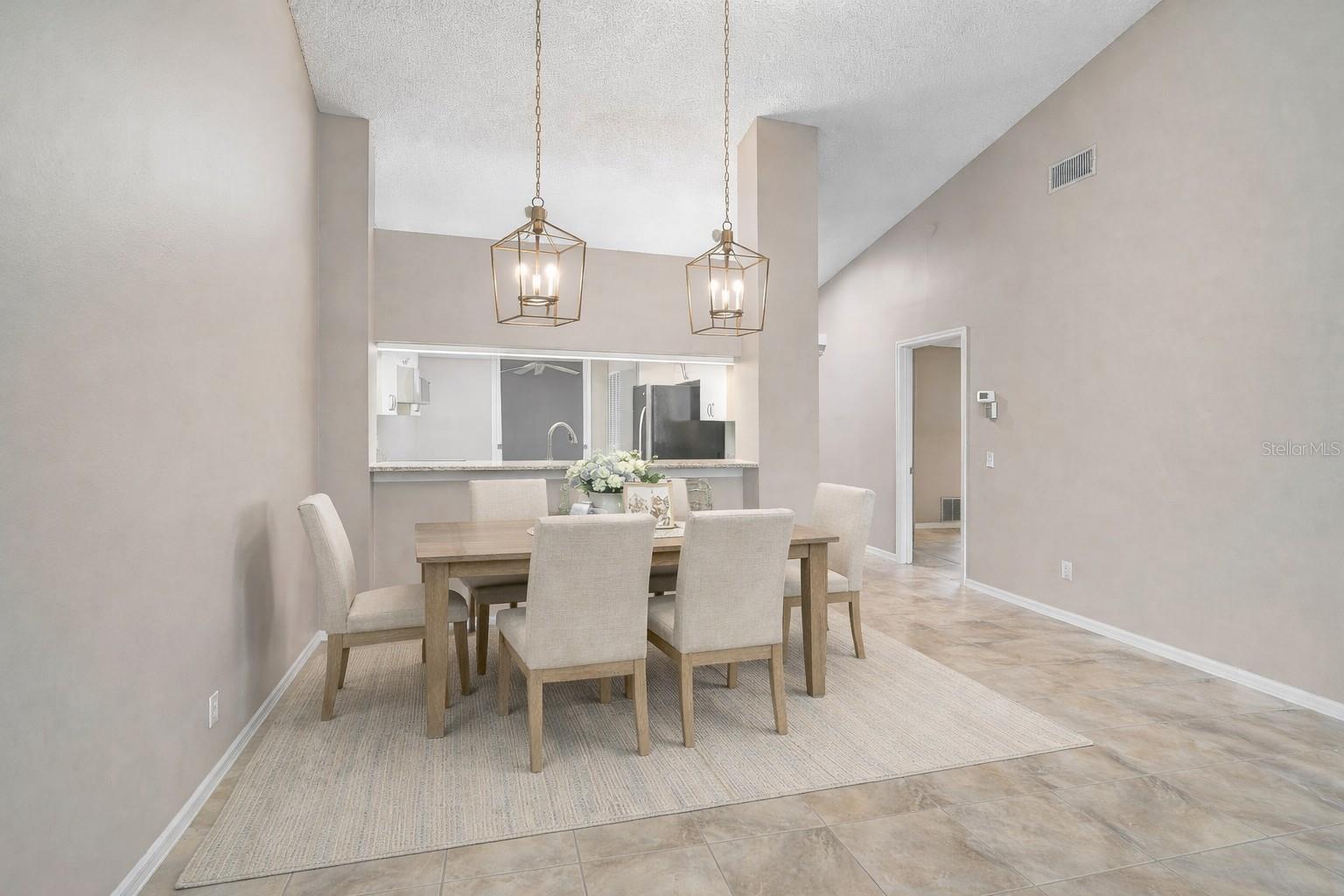 WOODLAKE VILLAS AT PALM-AIRE X - Residential