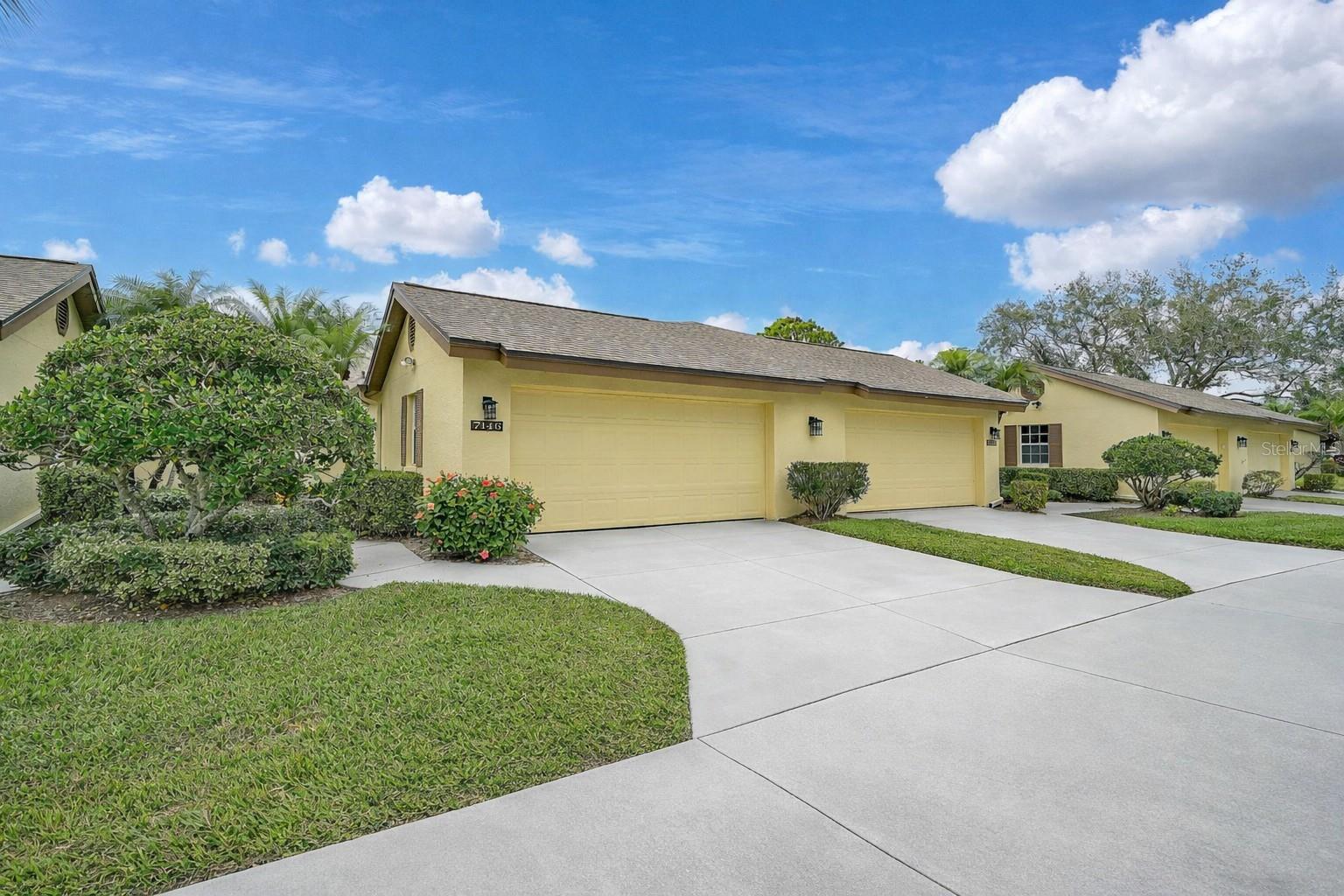 WOODLAKE VILLAS AT PALM-AIRE X - Residential