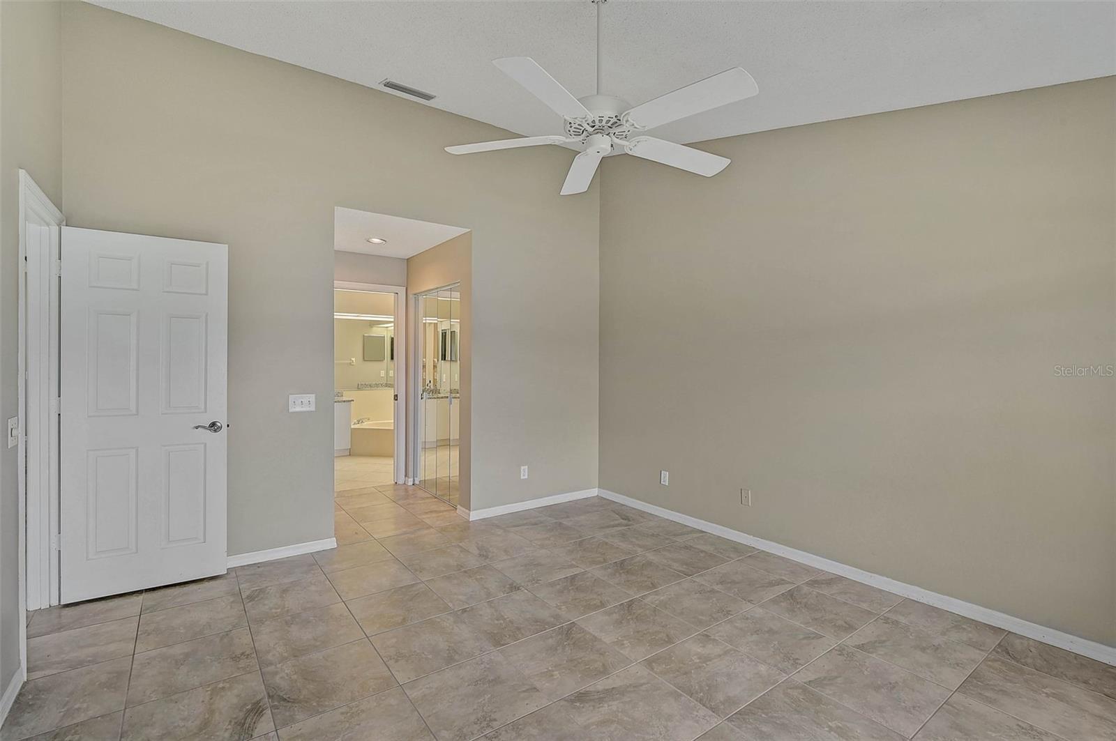 WOODLAKE VILLAS AT PALM-AIRE X - Residential