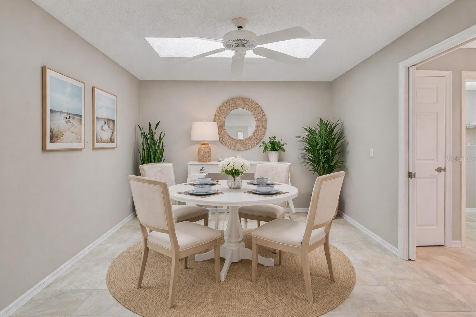 WOODLAKE VILLAS AT PALM-AIRE X - Residential