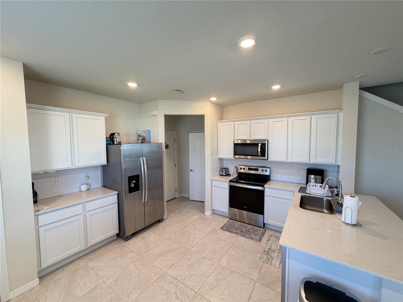 CYPRESS CAY PH 1 - Residential Lease