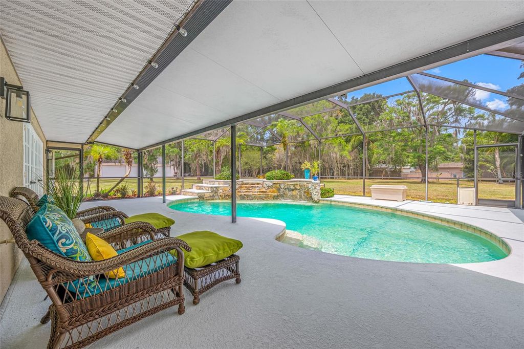 Photo of 15314 Lake Magdalene Boulevard, Tampa, FL 33618 (MLS # TB8505655)