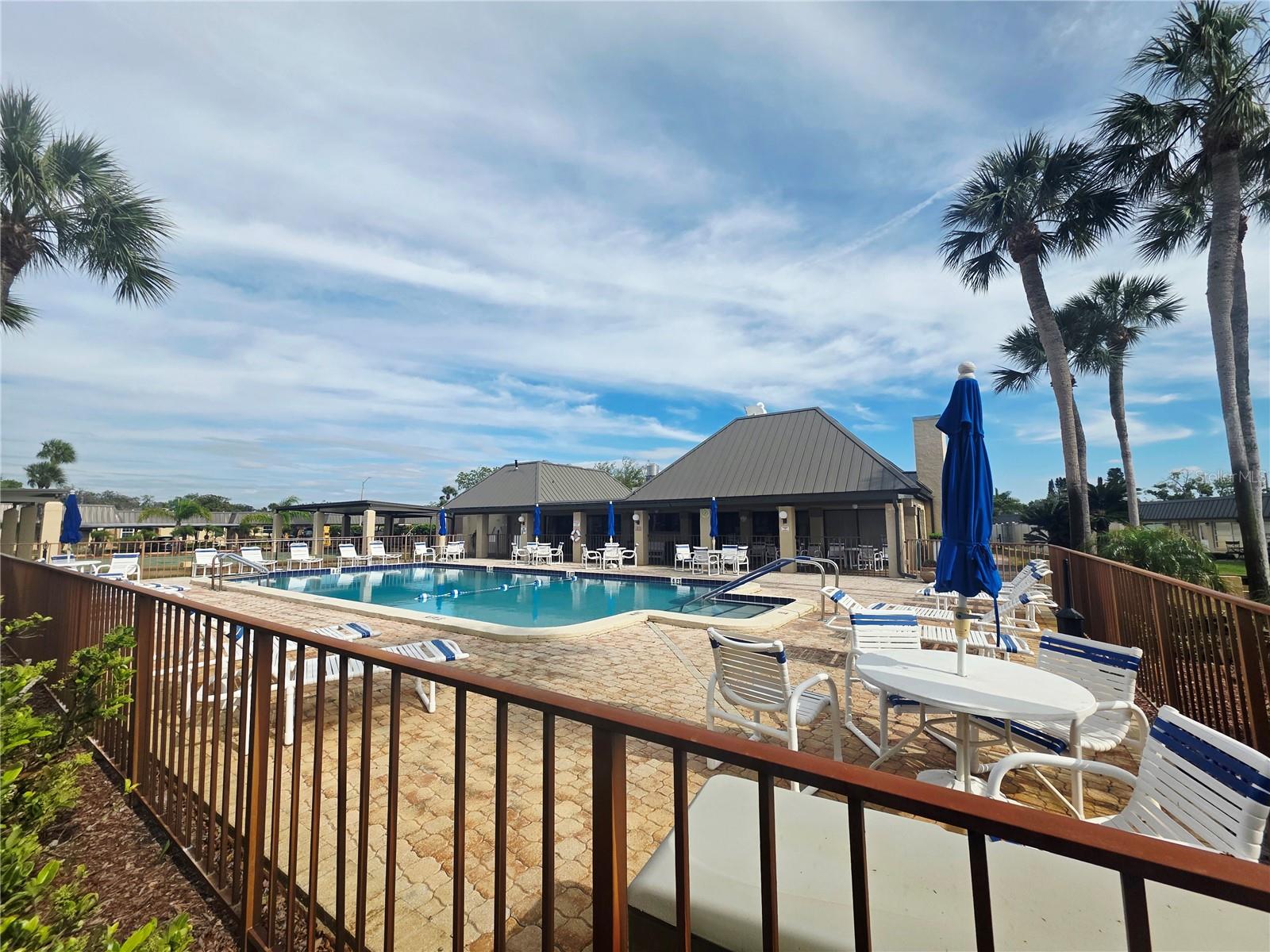 GARDENS BEACON SQUARE - Residential