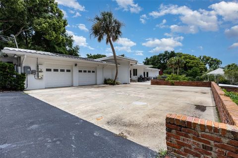 A home in EUSTIS