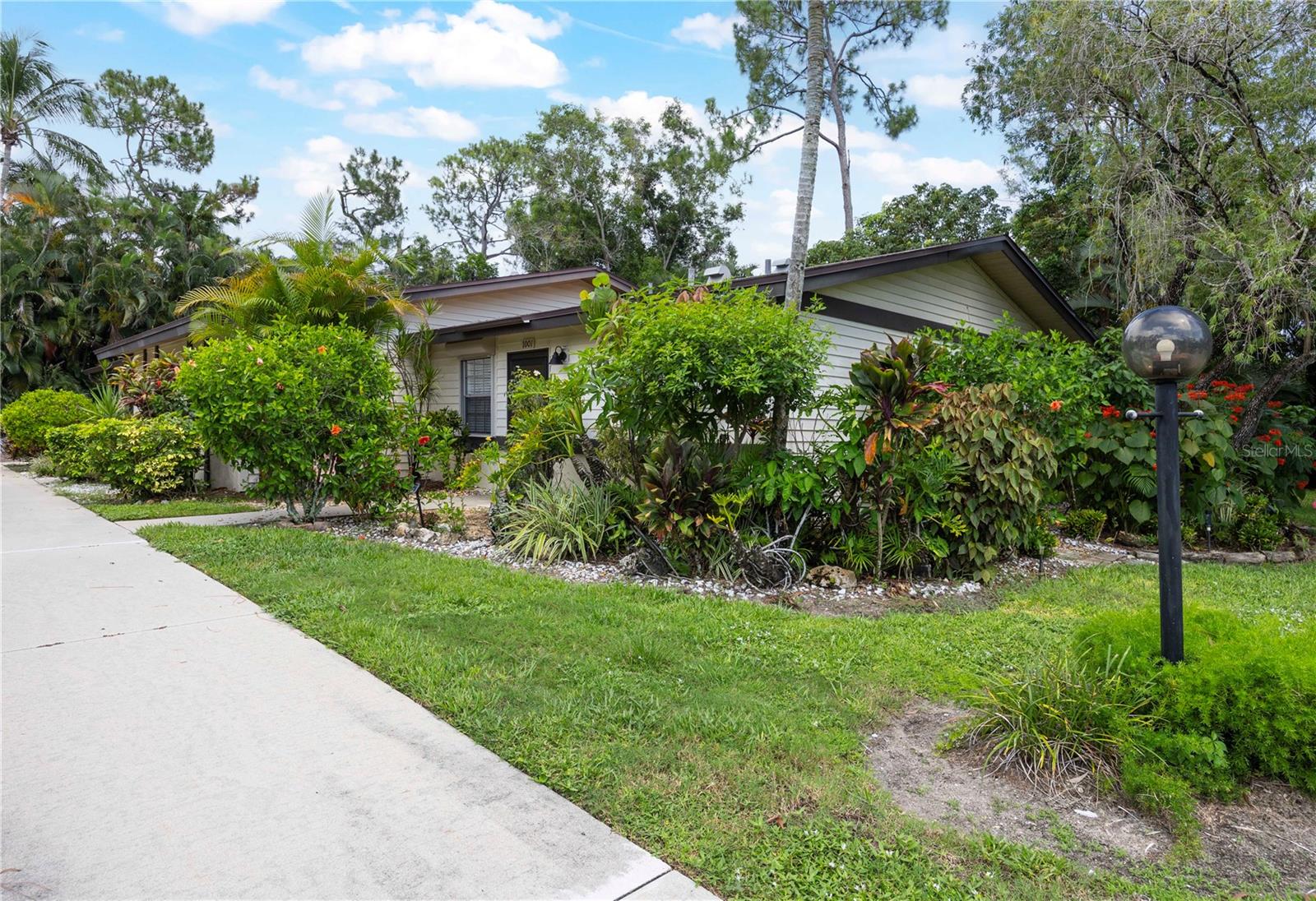 1001 PINE ISLE LANE 1001