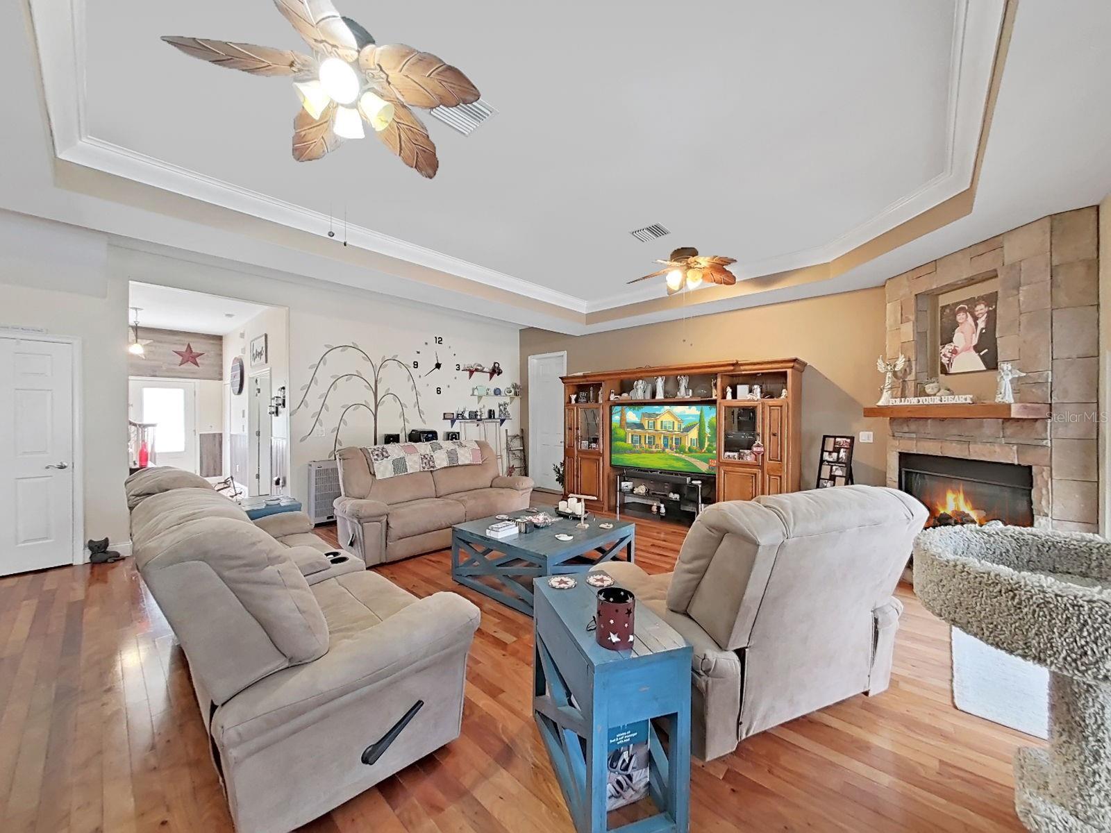 INDIAN OAKS HILLS - Residential