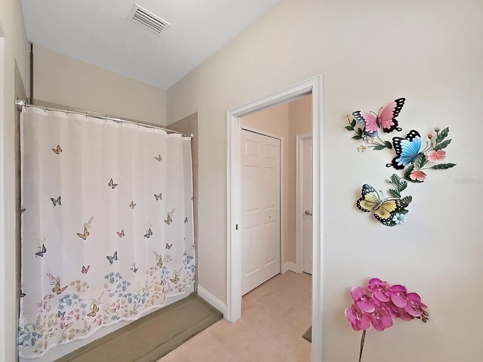 INDIAN OAKS HILLS - Residential