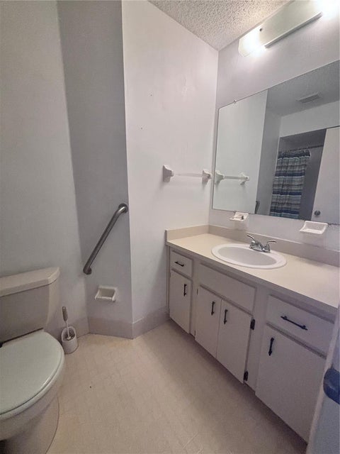 Tiny photo for 8947 SW 108th Place, Ocala, FL 34481 (MLS # OM724274)