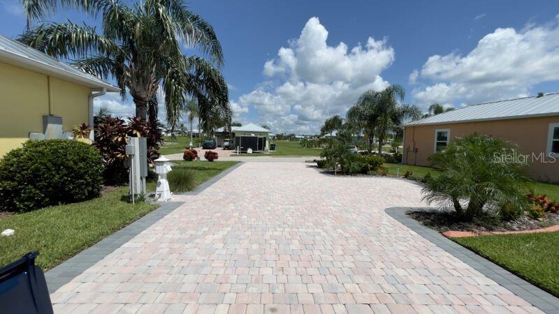 BAY LAKE RESIDENCE - Land