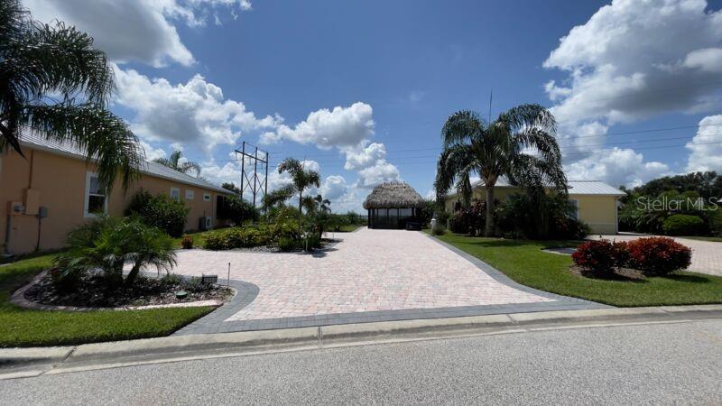 BAY LAKE RESIDENCE - Land