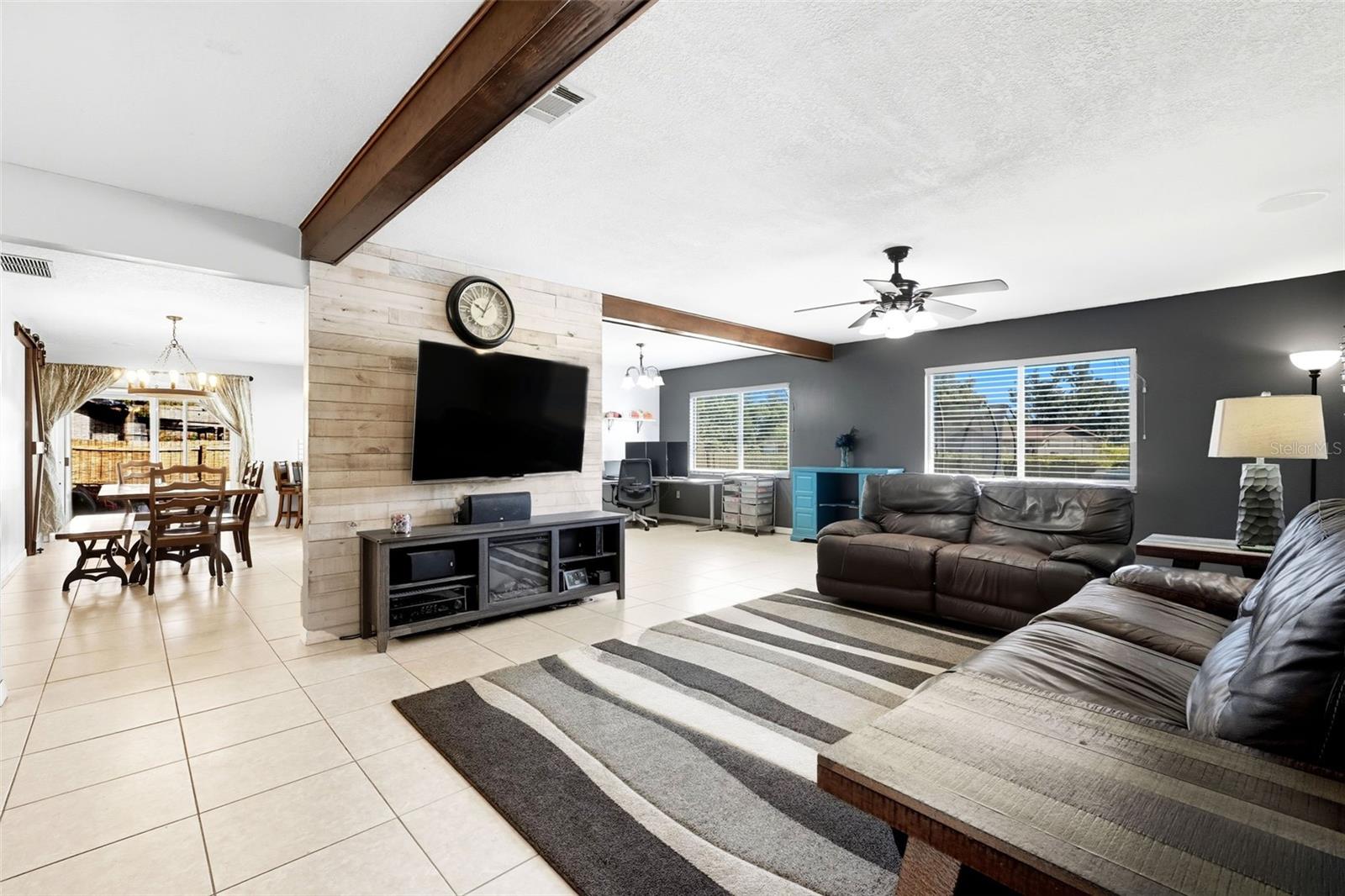 PINE LAKE ESTATES UNIT 4 - Residential