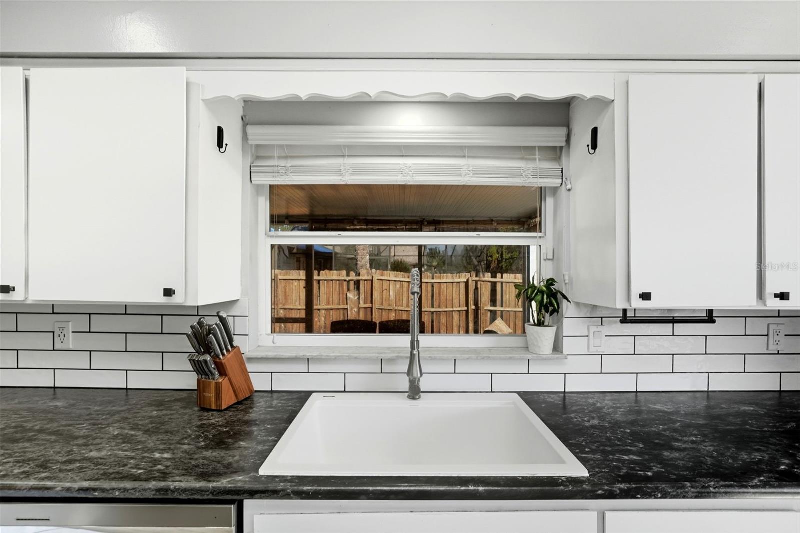 PINE LAKE ESTATES UNIT 4 - Residential