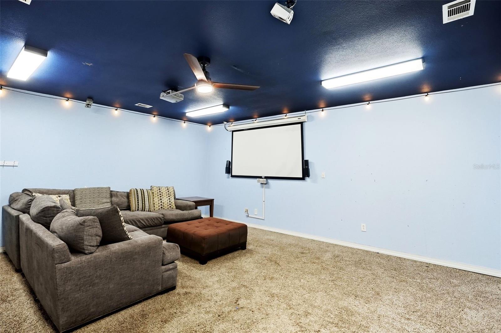 PINE LAKE ESTATES UNIT 4 - Residential