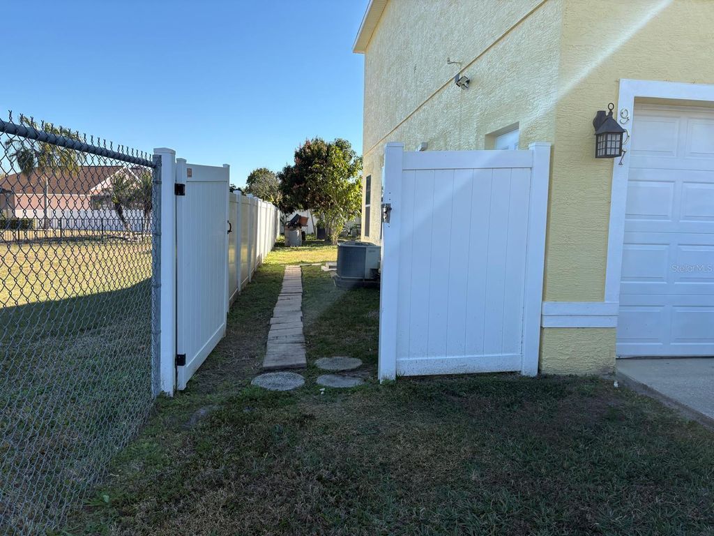 Photo of 907 Girard Drive, Orlando, FL 32824 (MLS # S5144774)