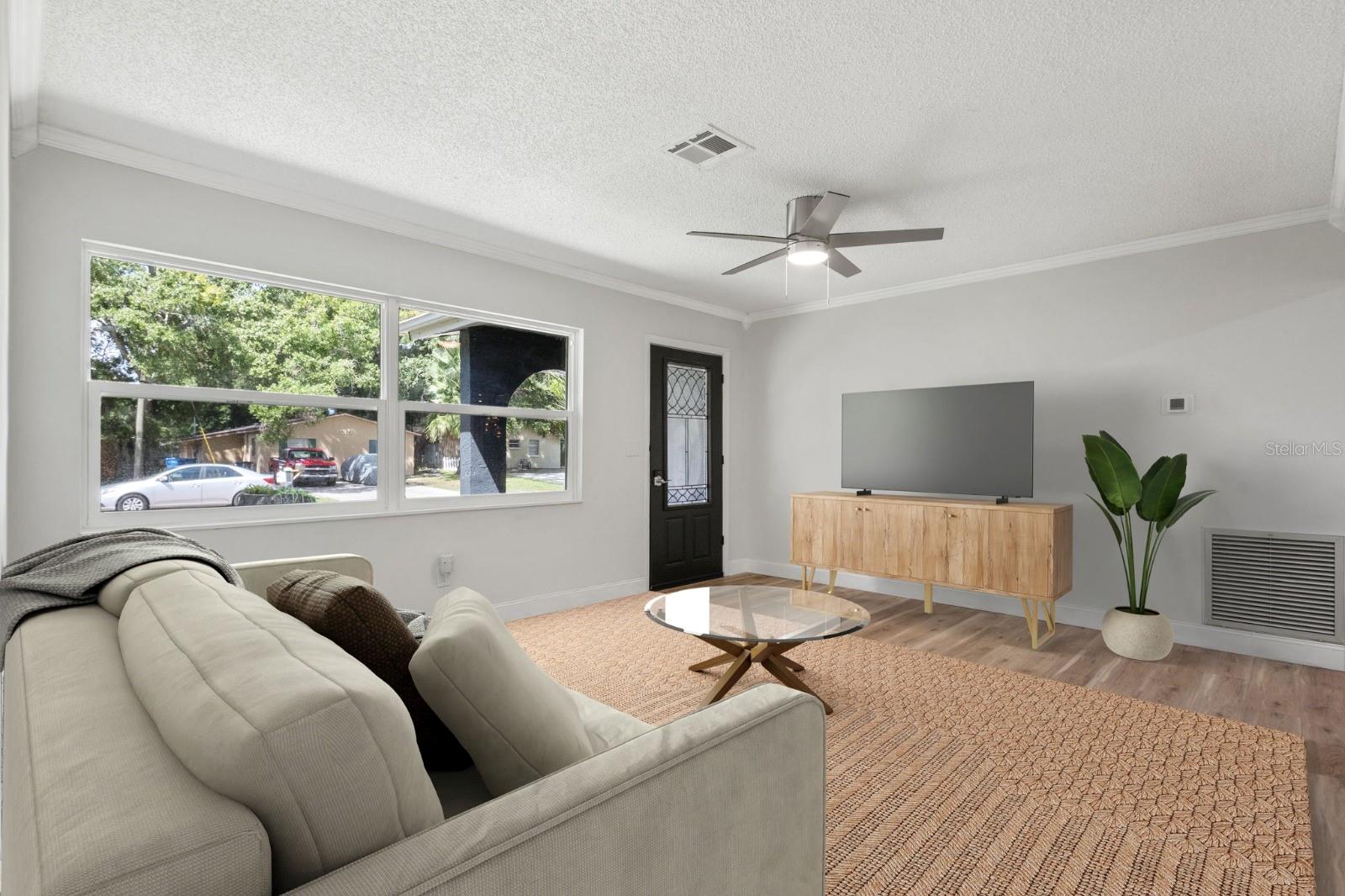 15111 VERONA AVENUE