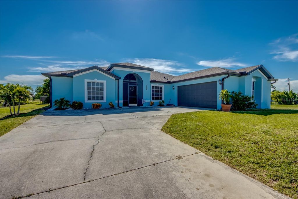 Photo of 2613 SW 7th Place, Cape Coral, FL 33914 (MLS # C7514458)
