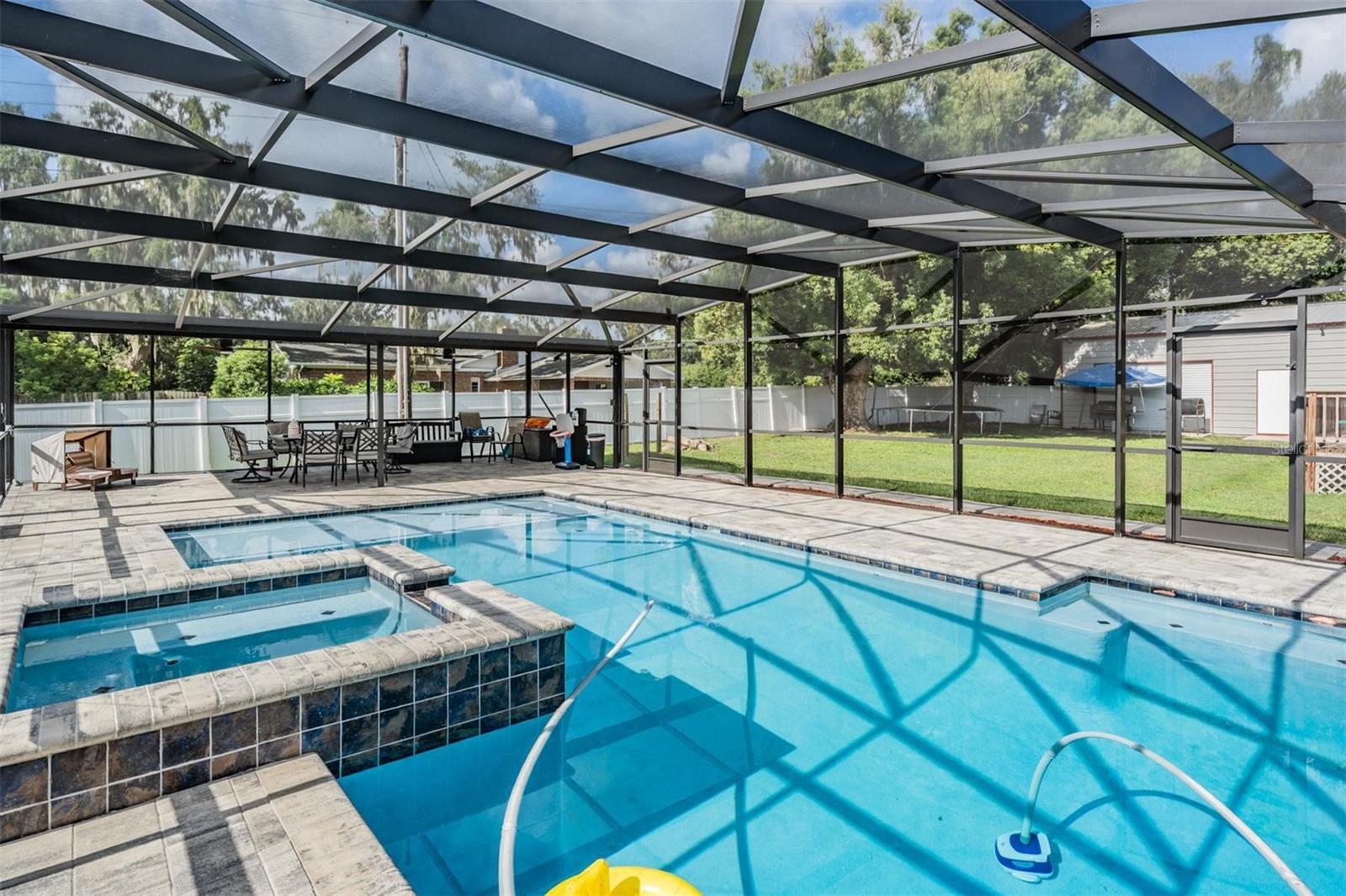 FAIRLINGTON - Residential