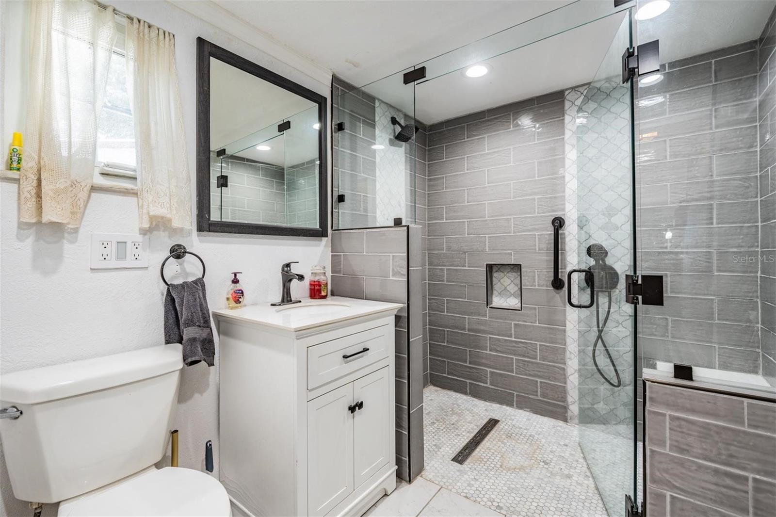 FAIRLINGTON - Residential