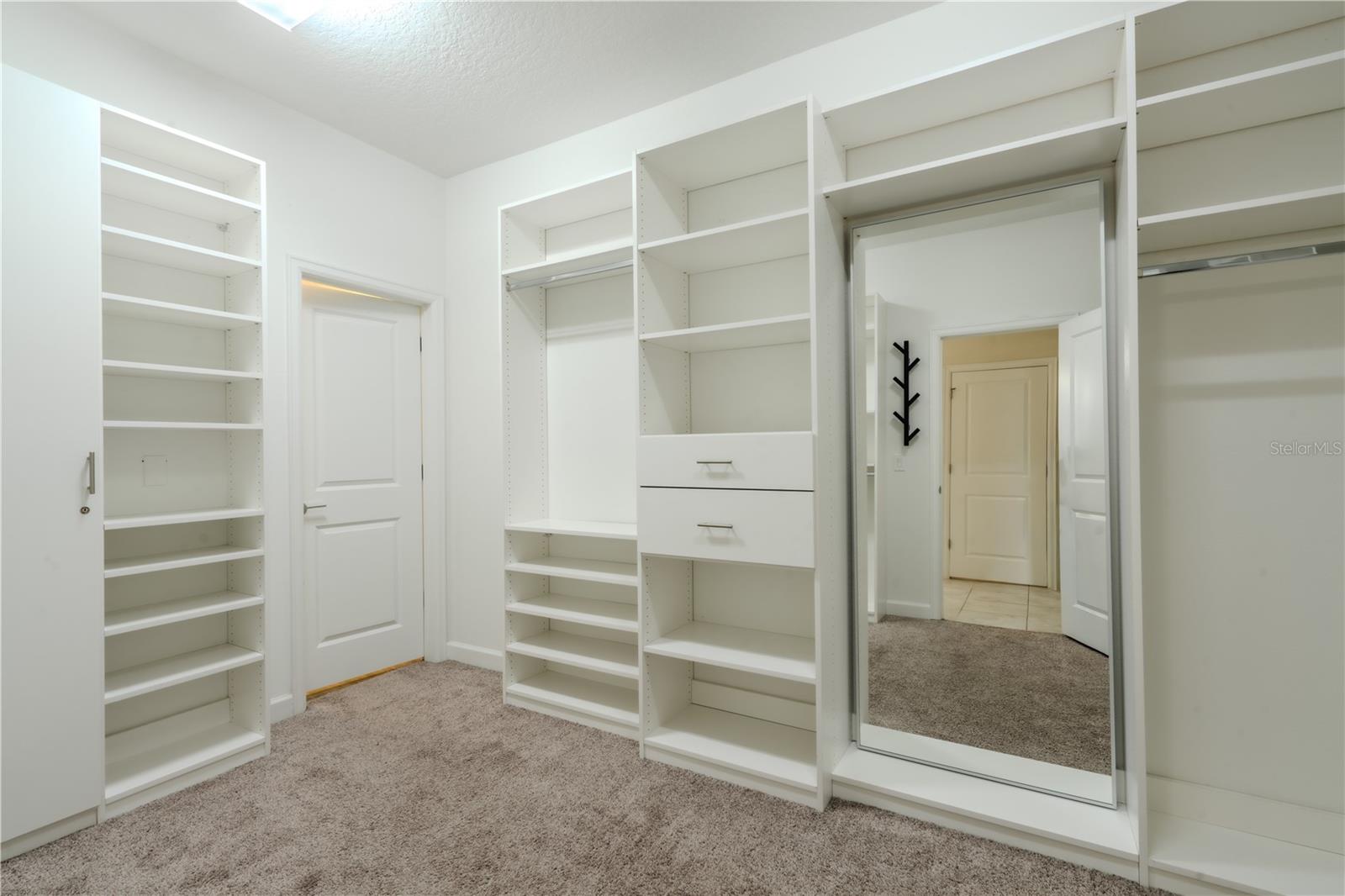 OAKS/MOSS PARK PH 4 - Residential Lease