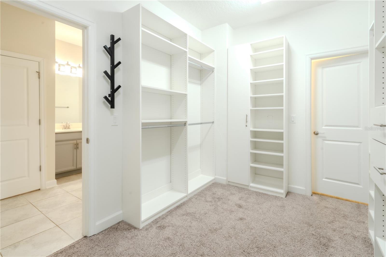 OAKS/MOSS PARK PH 4 - Residential Lease
