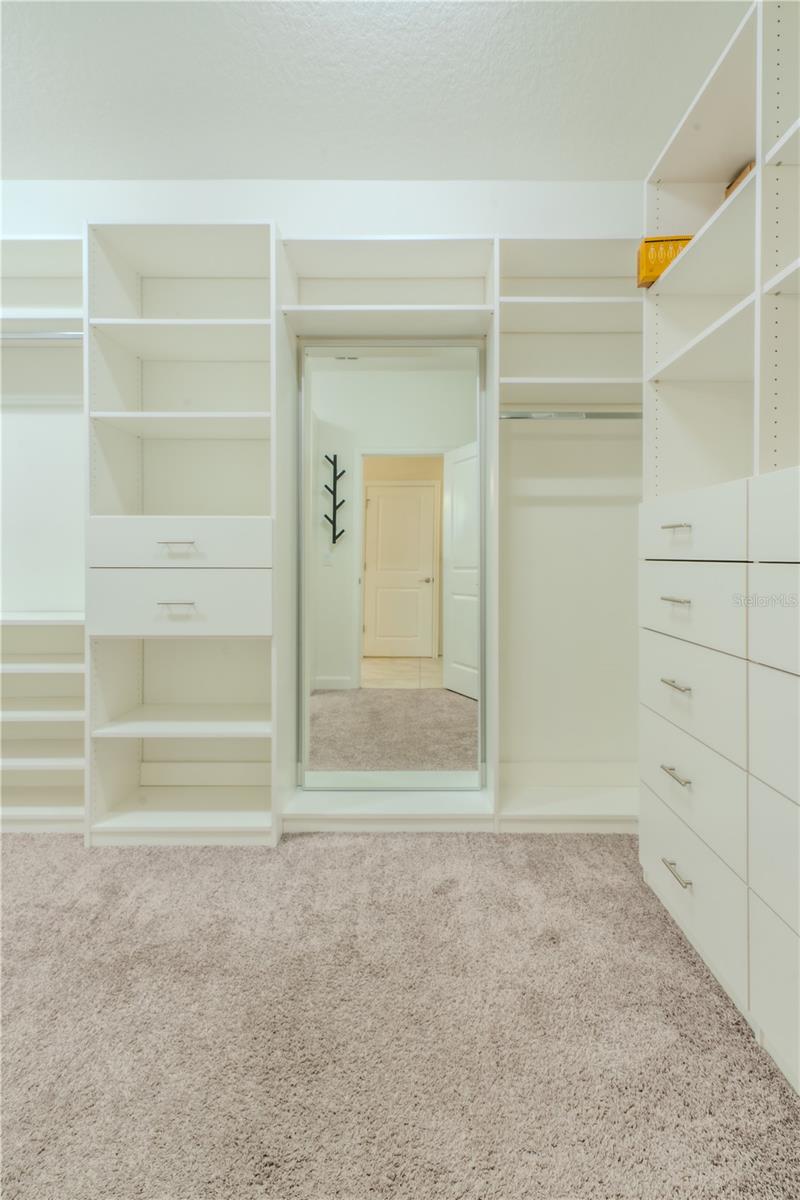 OAKS/MOSS PARK PH 4 - Residential Lease
