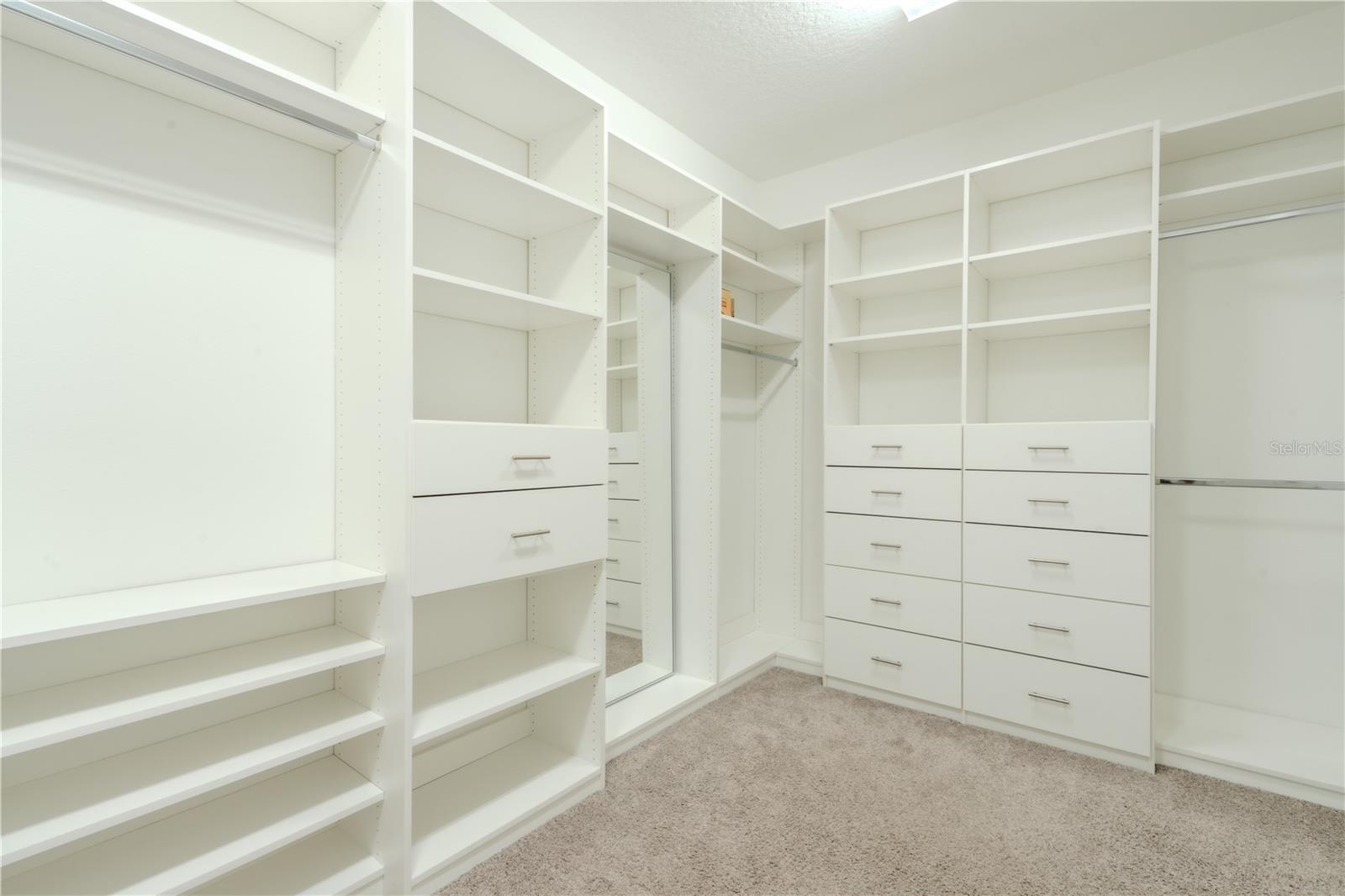 OAKS/MOSS PARK PH 4 - Residential Lease