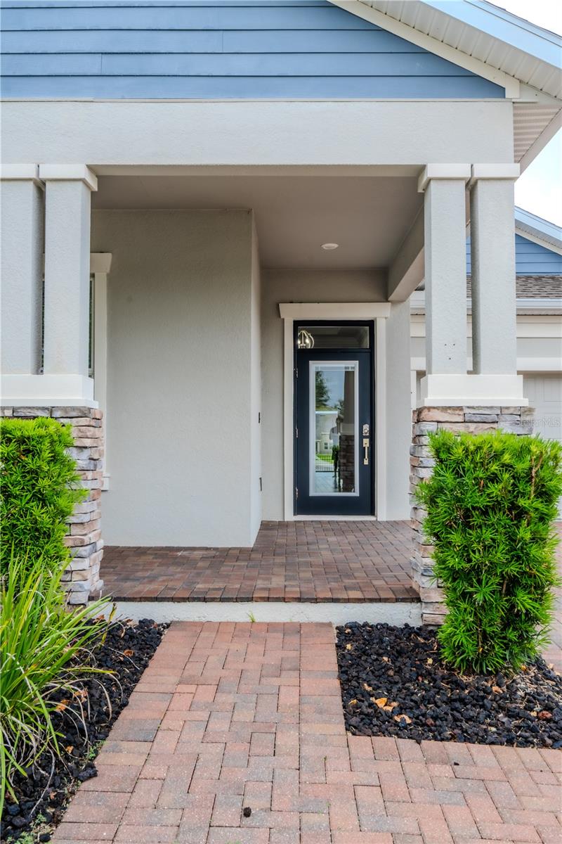 OAKS/MOSS PARK PH 4 - Residential Lease