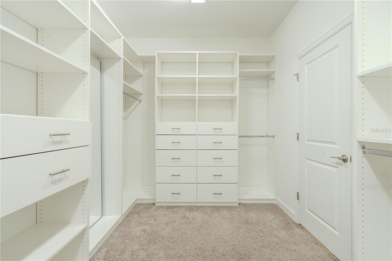 OAKS/MOSS PARK PH 4 - Residential Lease