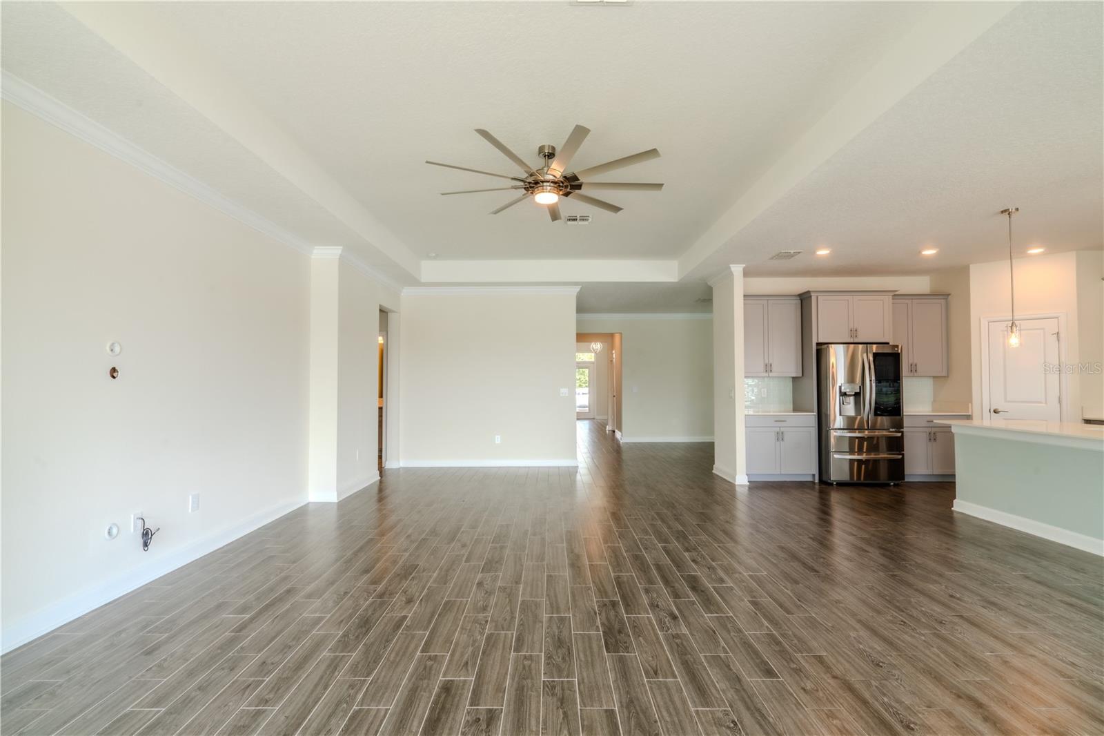 OAKS/MOSS PARK PH 4 - Residential Lease