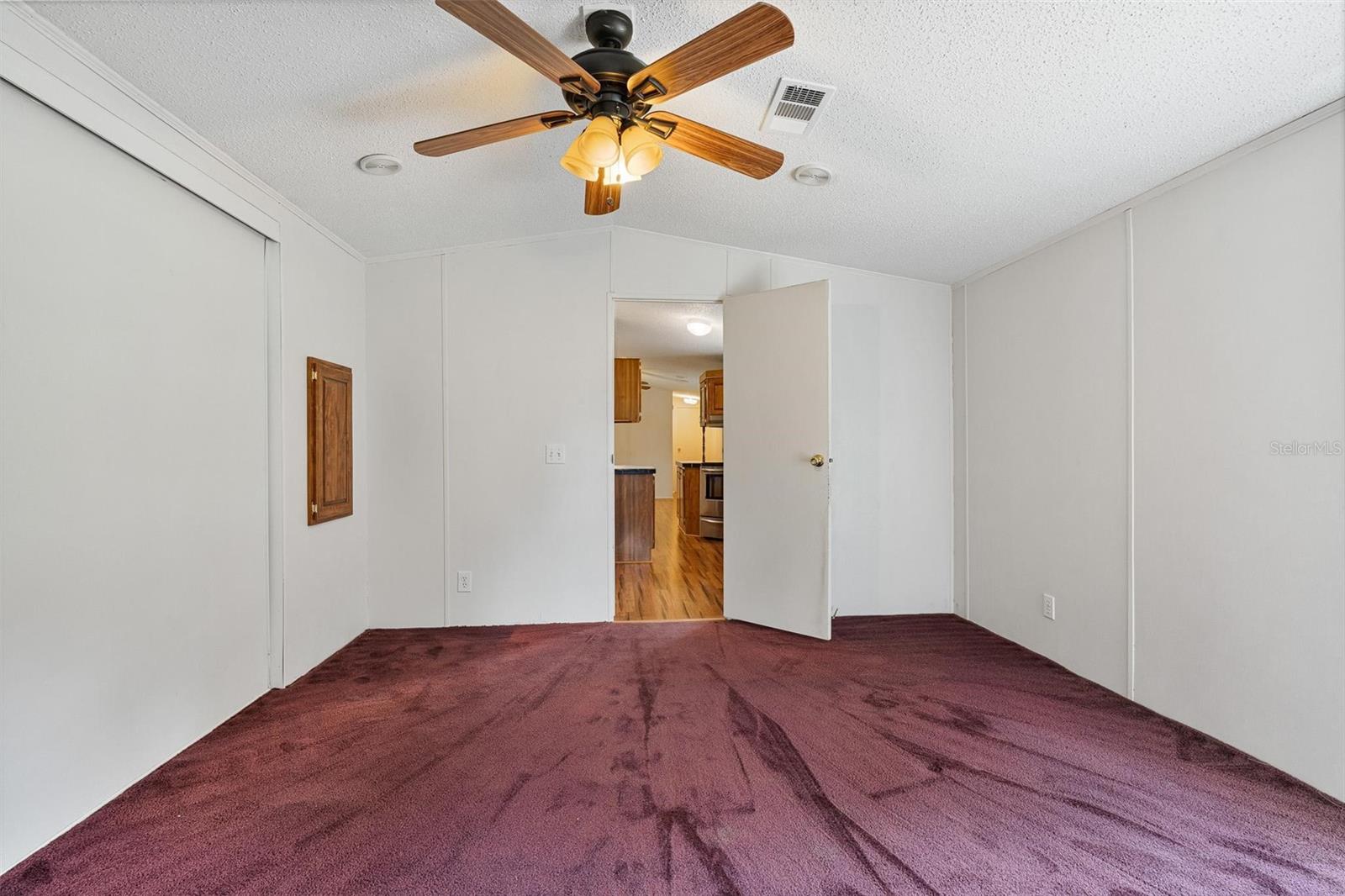 BREEZEWOOD ESTATES - Residential