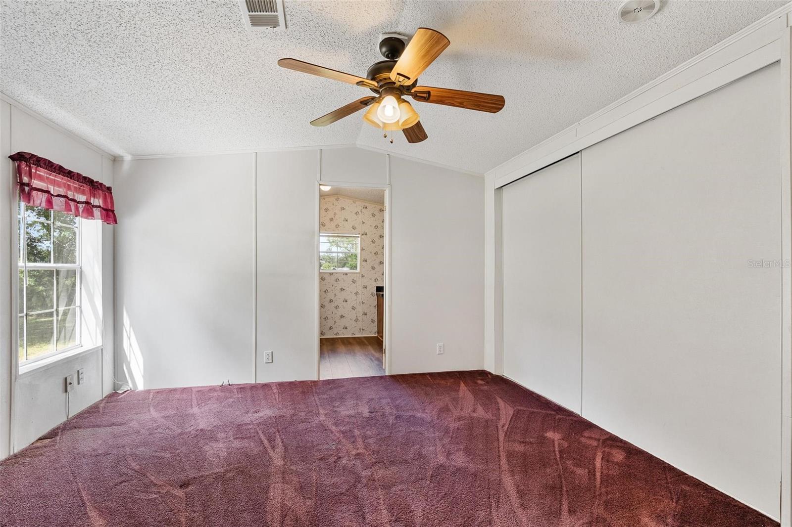 BREEZEWOOD ESTATES - Residential