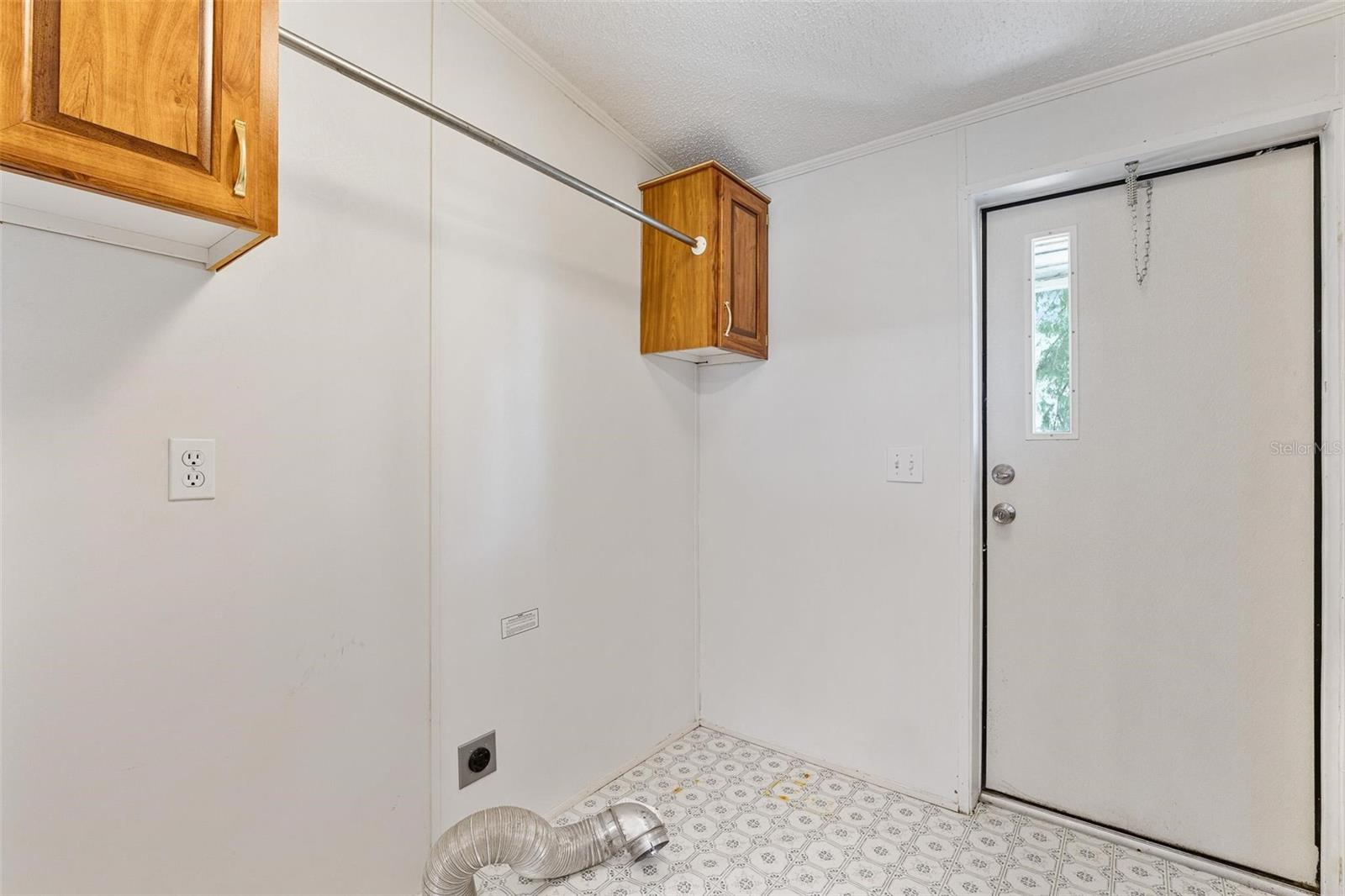 BREEZEWOOD ESTATES - Residential