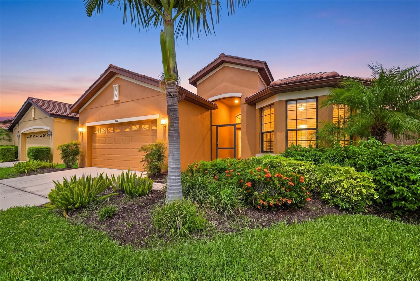 229 SILVER FALLS DRIVE