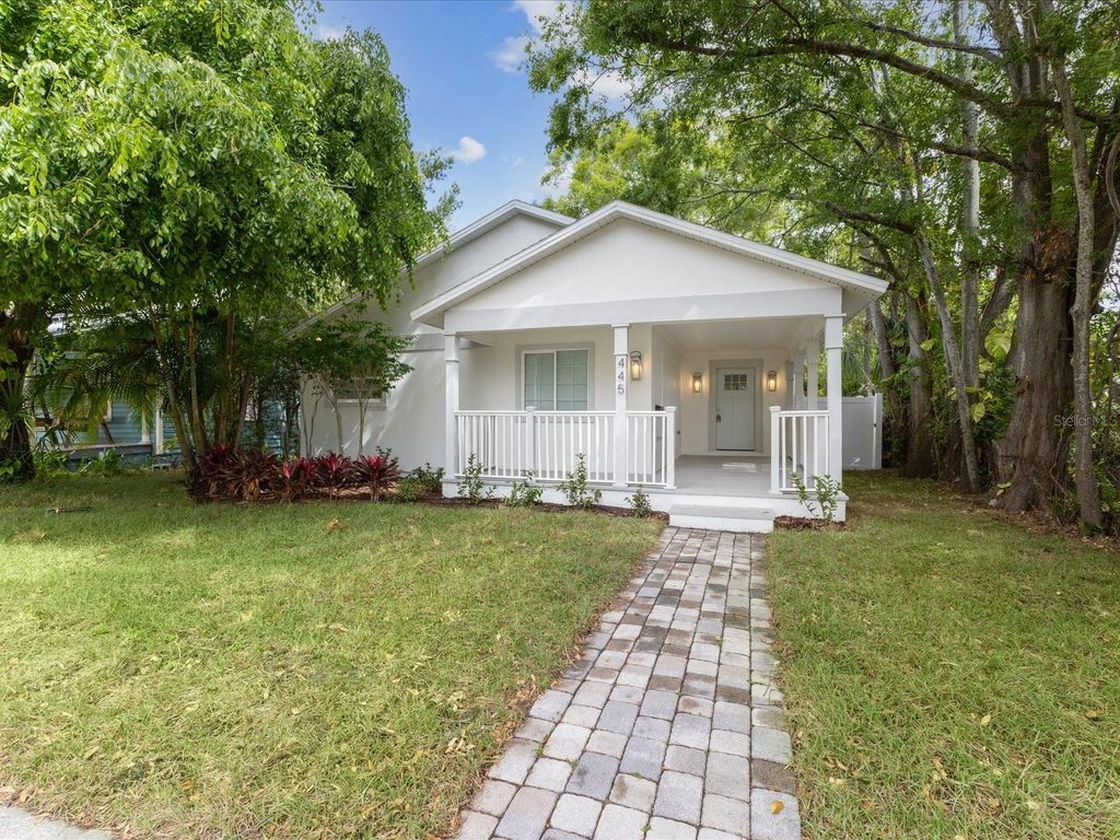 Photo of 445 33rd Avenue N, St Petersburg, FL 33704 (MLS # TB8465202)