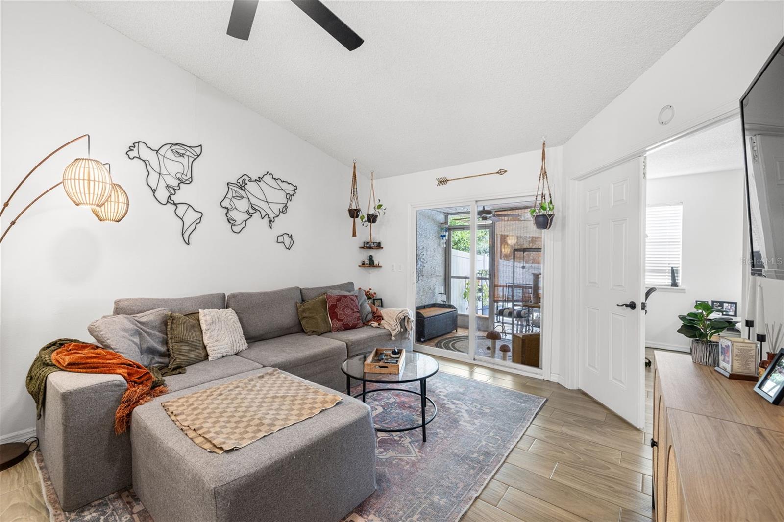 CLOVERPLACE CONDO - Residential Lease