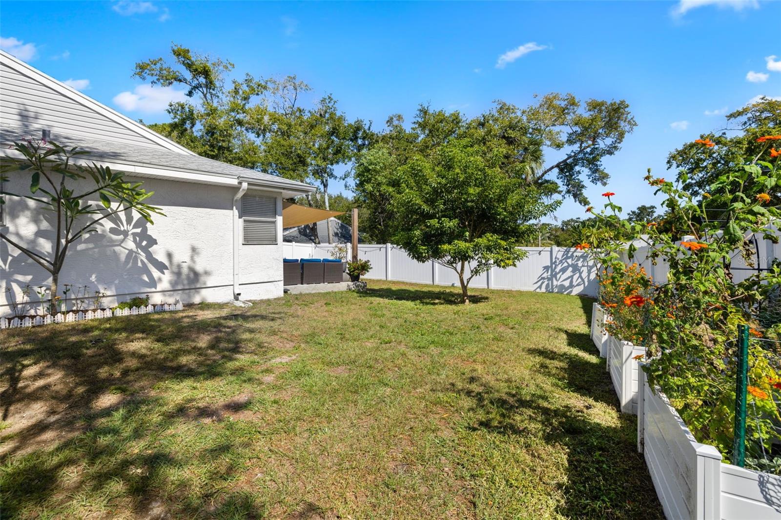 CLOVERPLACE CONDO - Residential Lease