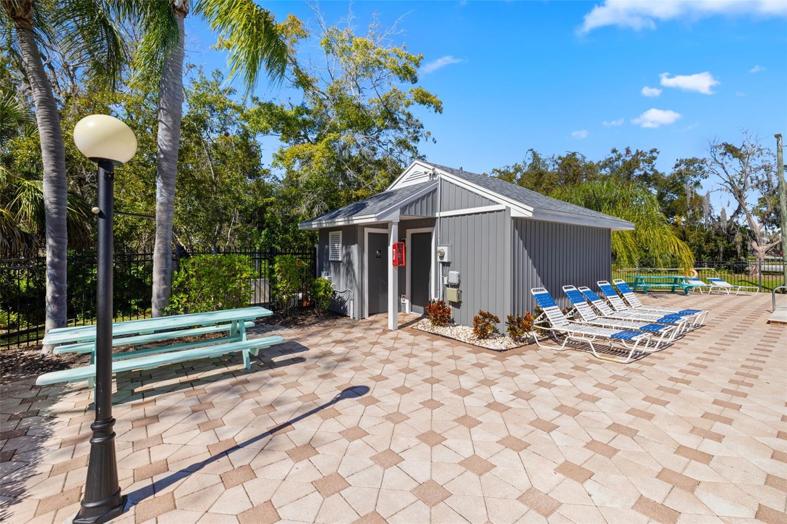 CLOVERPLACE CONDO - Residential Lease